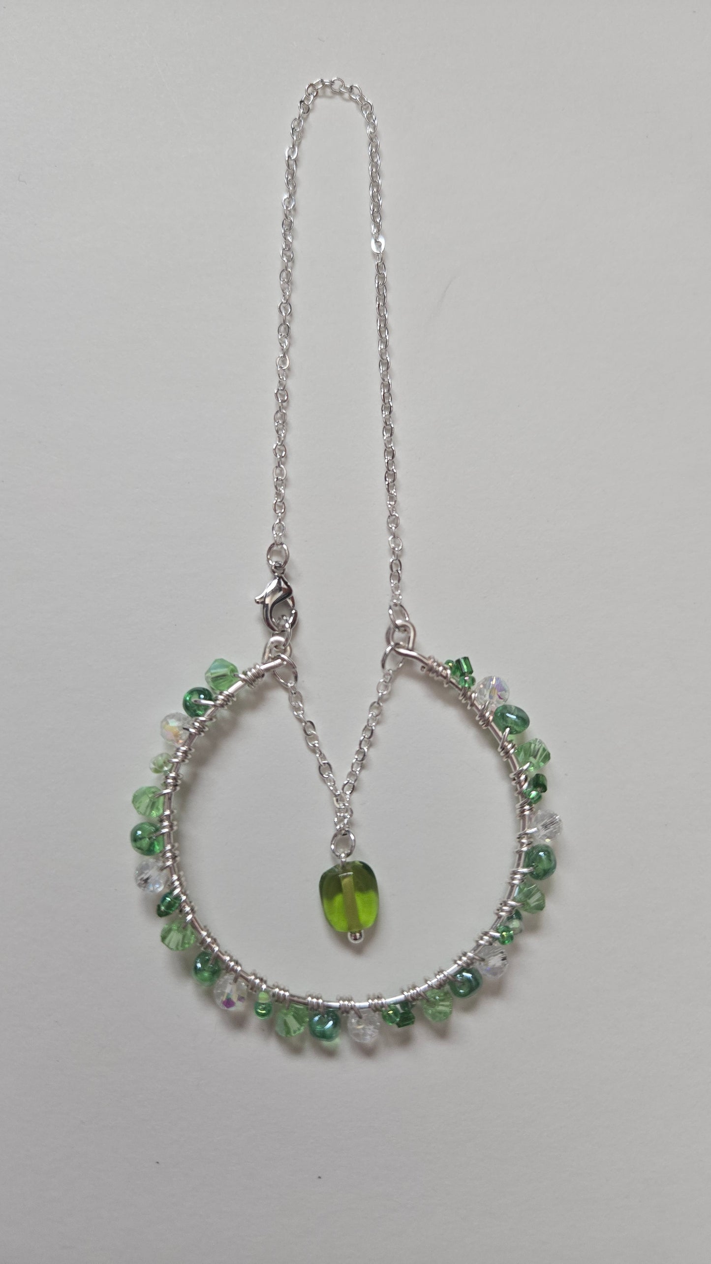 Green Adjustable Wire-wrapped Decor