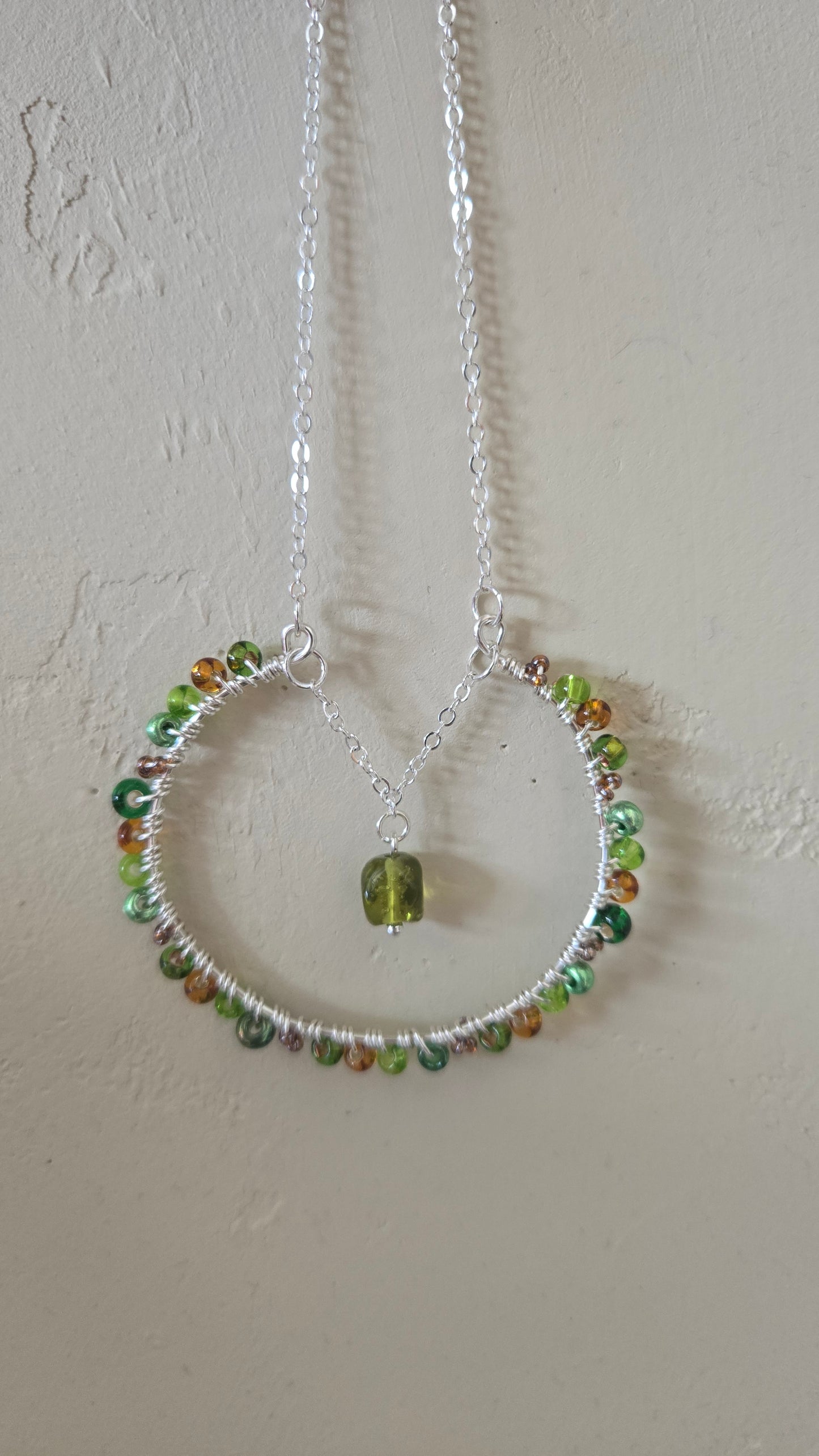 Green Mossycore Wire-wrapped Decor Piece