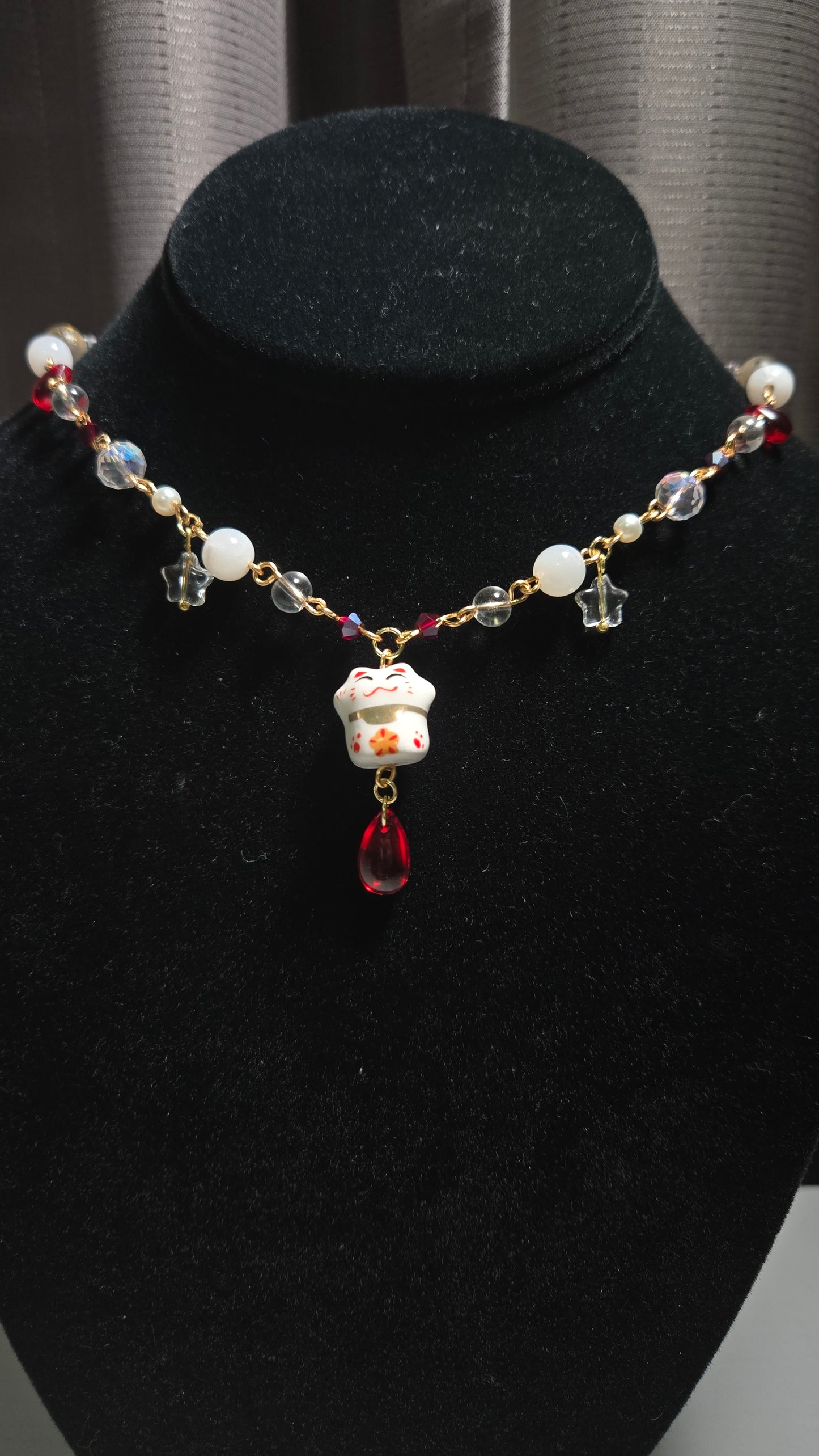 Waving Cat Bliss Necklace
