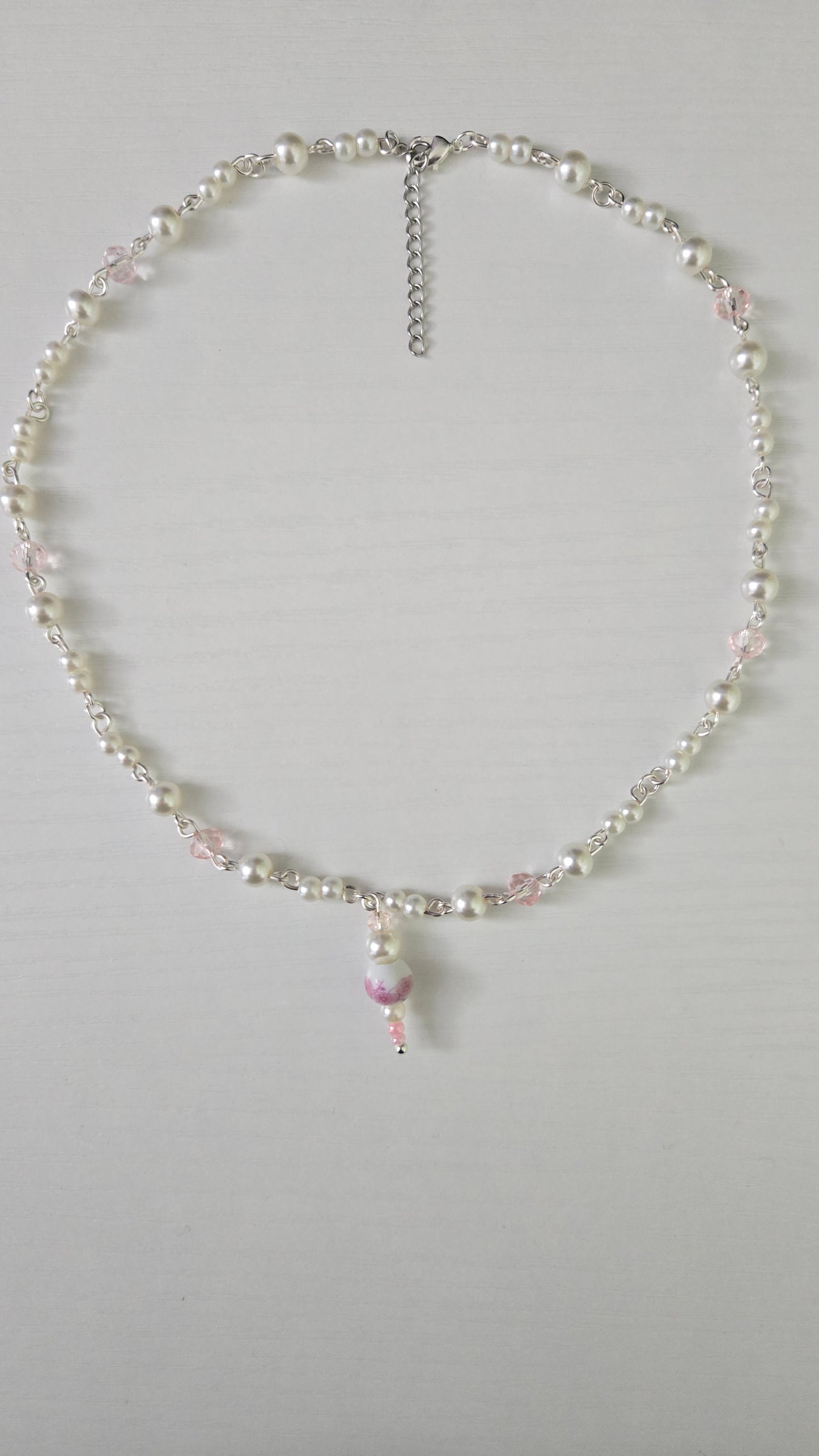 Center Piece Floral Pearls Necklace