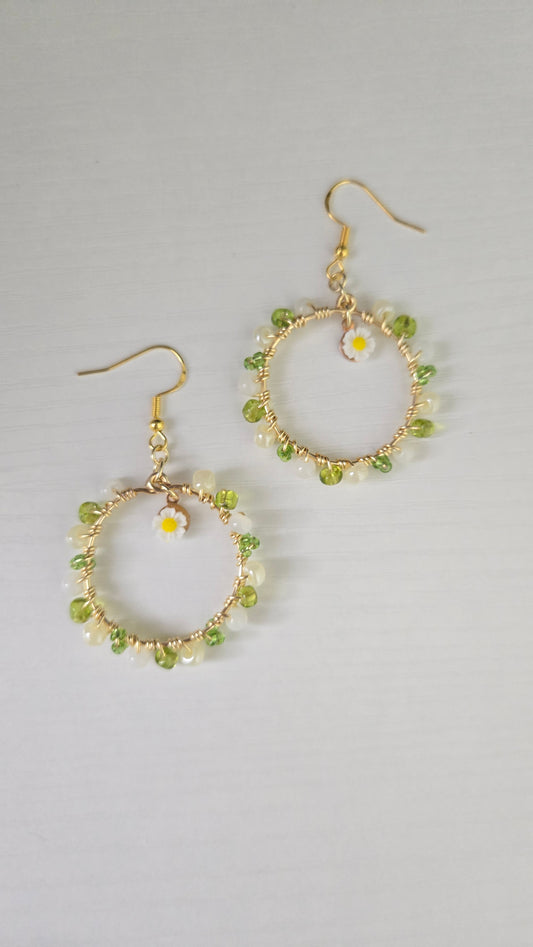 Daisy Small Wire-wrapped Earrings