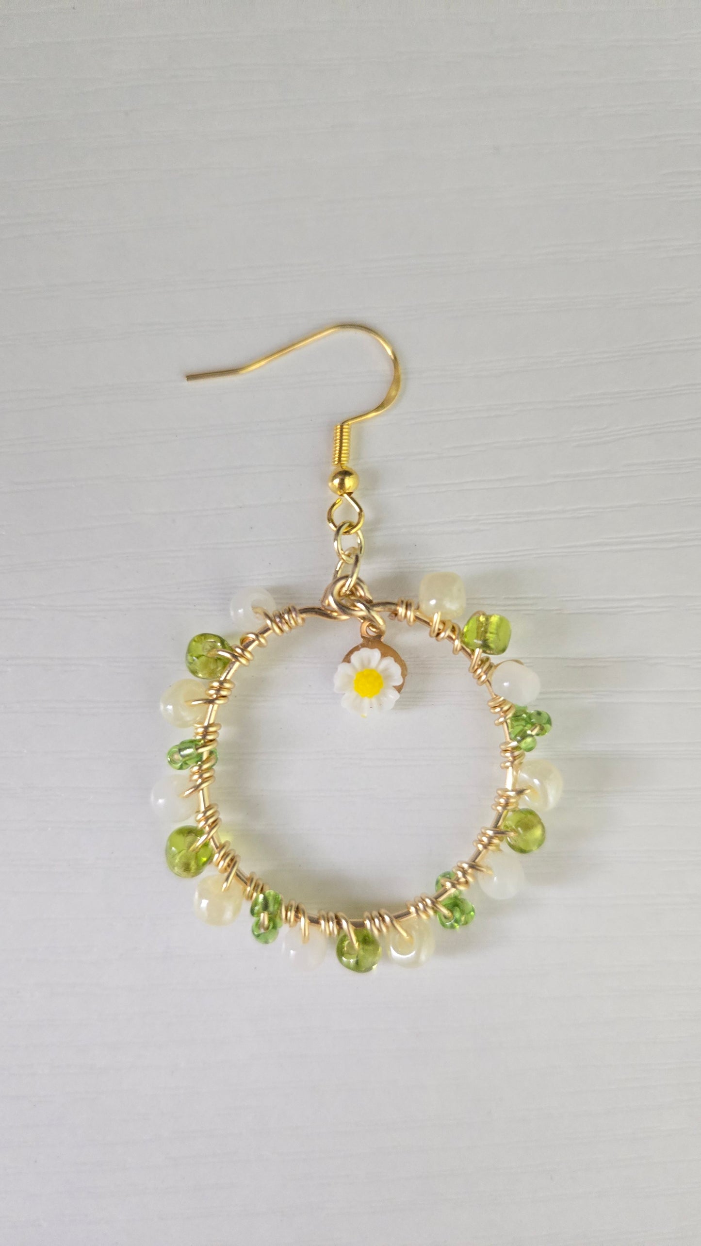 Daisy Small Wire-wrapped Earrings