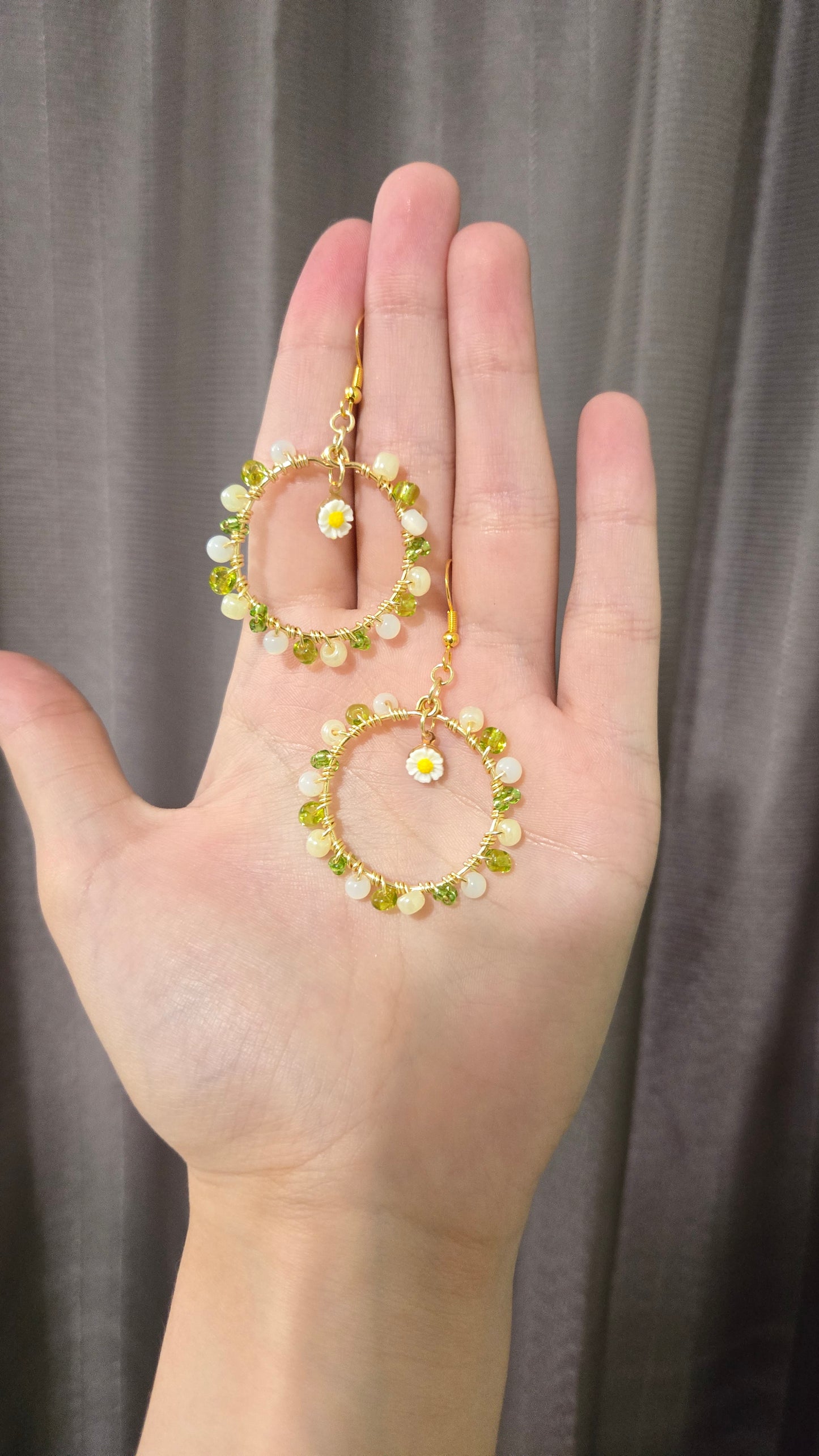 Daisy Small Wire-wrapped Earrings